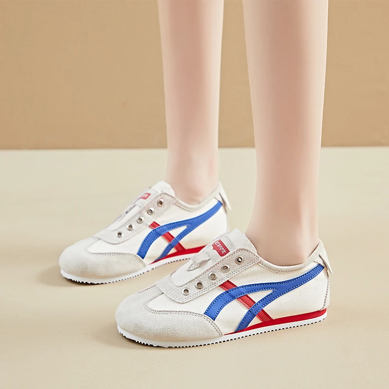 أحذية جديدة لعام 2025 بتصميم أنيق وارتداء مريح مع قدرة نفس ممتازة تتميز بشعبية كبيرة بين الشباب