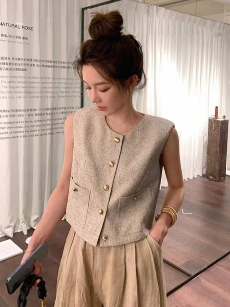 Women's Summer Autumn Thin Tweed Vest Vintage Short Sleeveless Gold Button Jacket for Petite Women Casual Outerwear Tank Top