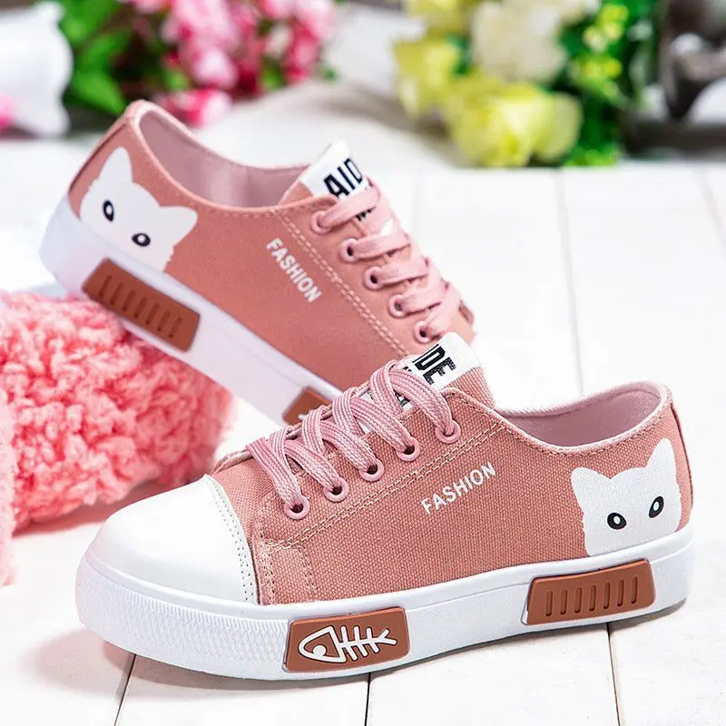 new Women Spring and autumn Cartoon Cat Women Casual Shoes Comfortable Flat Vulcanize Shoes Women Sneakers White Shoes fashion