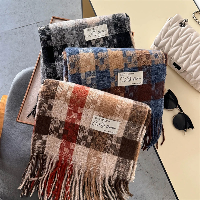 

Luxury Brand Cashmere Women Floral Scarf Winter Warm Shawl and Wrap Bandana Pashmina Female Foulard Square Thick Blanket Poncho