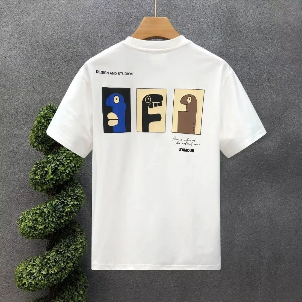 

The new short-sleeved T-shirt is a trendy brand with high-end and personalized prints casual and versatile and fashionable 2025