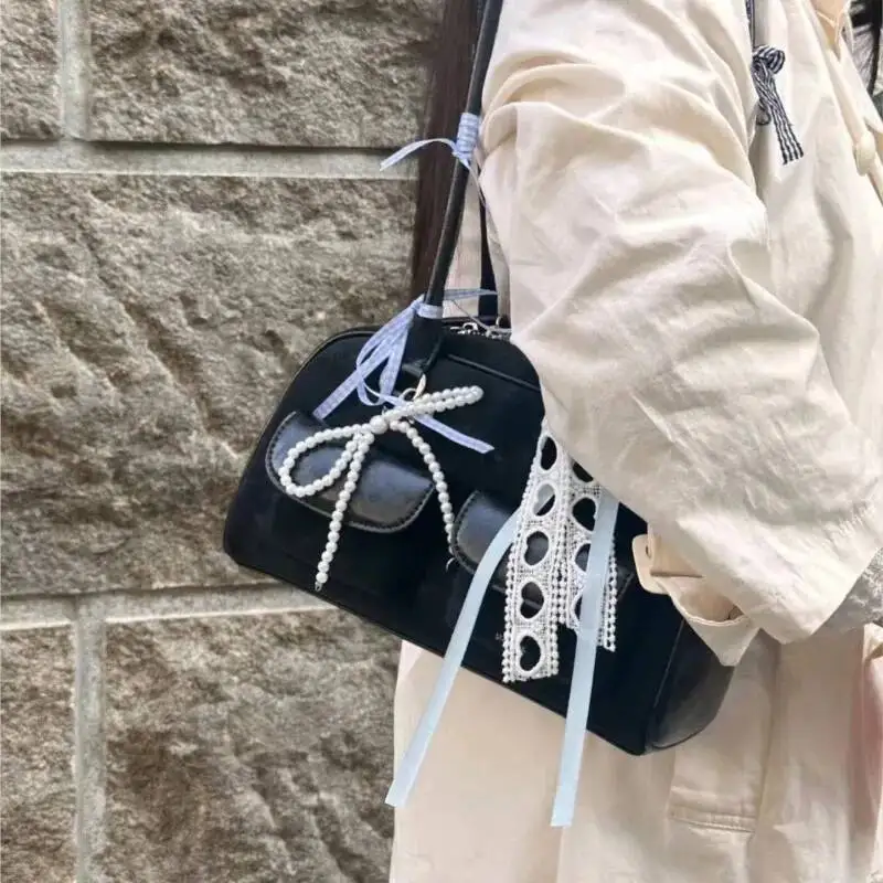 Bloom Vintage Black Bowling Handbag Women New Leather Pocket Chic Casual Shoulder Bags Female Retro Underarm Bag Aesthetic