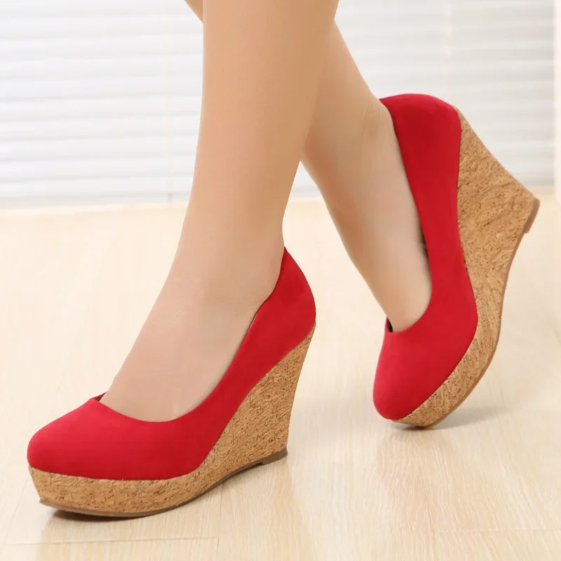

31–43 женские модельные туфли на танкетке с круглым носком на высоком каблуке без шнуровки и платформе, красные женские туфли