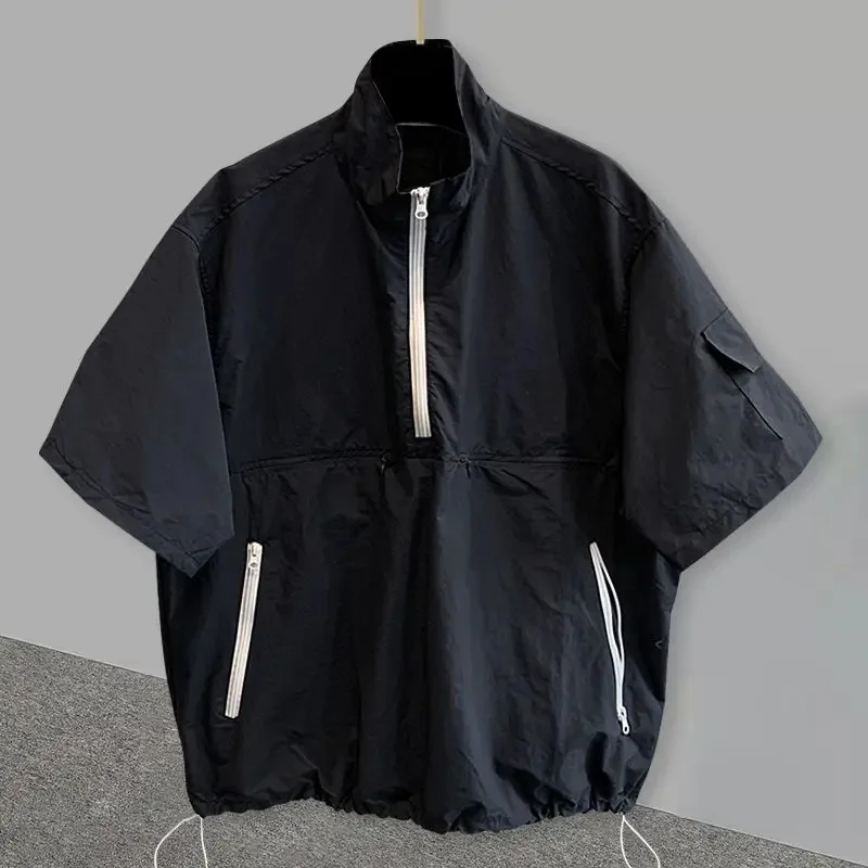 Men Techwear Half‑Zip Short Sleeve Jacket Stand Collar Contrast White Zippers Drawstring Hem Cargo Pullover Windbreaker Top