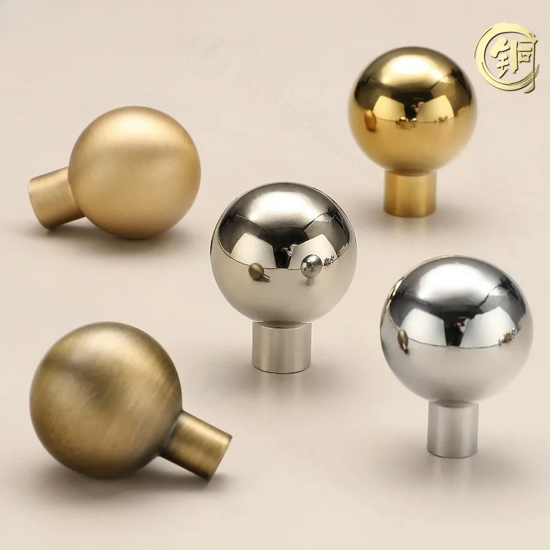 French Luxury Brass Cabinet Knob Single Hole Round Drawer Pull Handle for Cupboard Wine TV Hallway Furniture Hardware