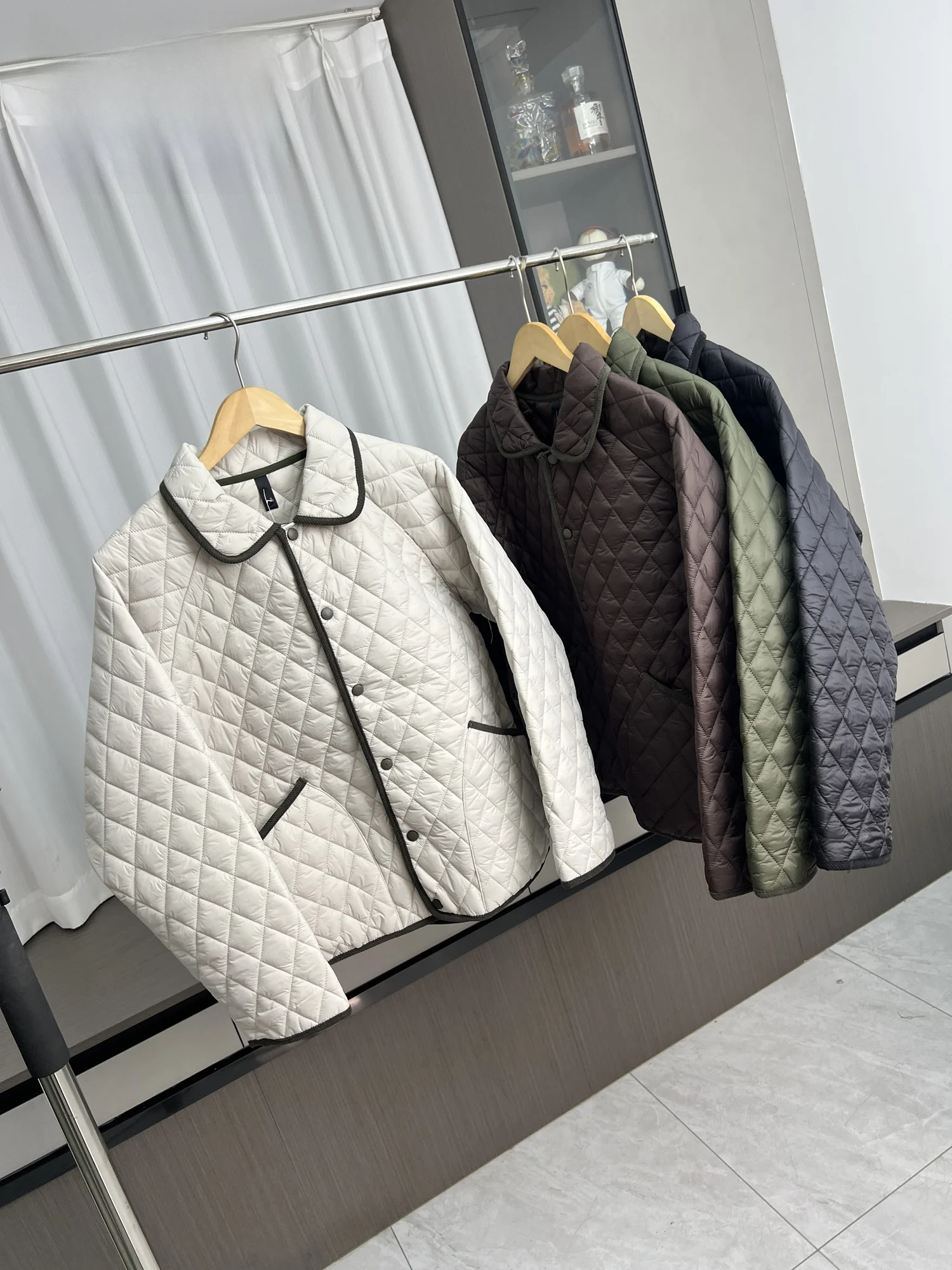 

Легкая ветрозащитная хлопковая куртка с ромбовидной стежкой для осени и зимы, уличный стиль, компактное хранение, утепленное пальто