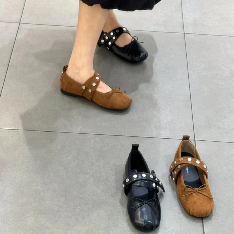 

25 Autumn New Model 70381146 Vintage Workwear Round-Toe Flat-Stool Rivet Ballet Mary Jane Shoes