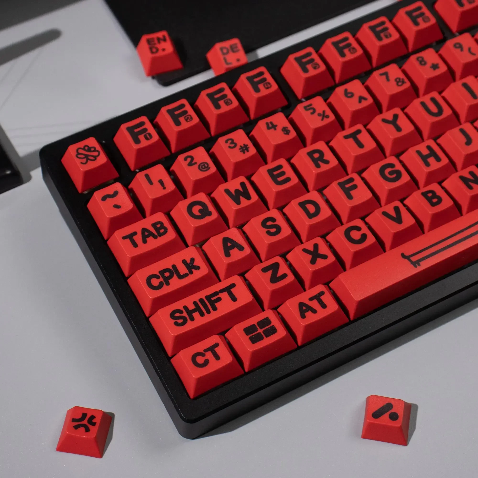 Teclado mecânico vermelho de jogos GMK Animal Party, 142 teclas PBT Keycaps, Perfil cereja sublimação DYE, Keycaps para interruptores MX