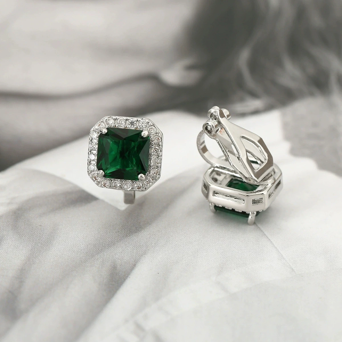 Cushion Cut Square Rectangle Clip Earrings For Women Men Silver Color Classic Green Zircon No Piercings Ear Clips Jewelry