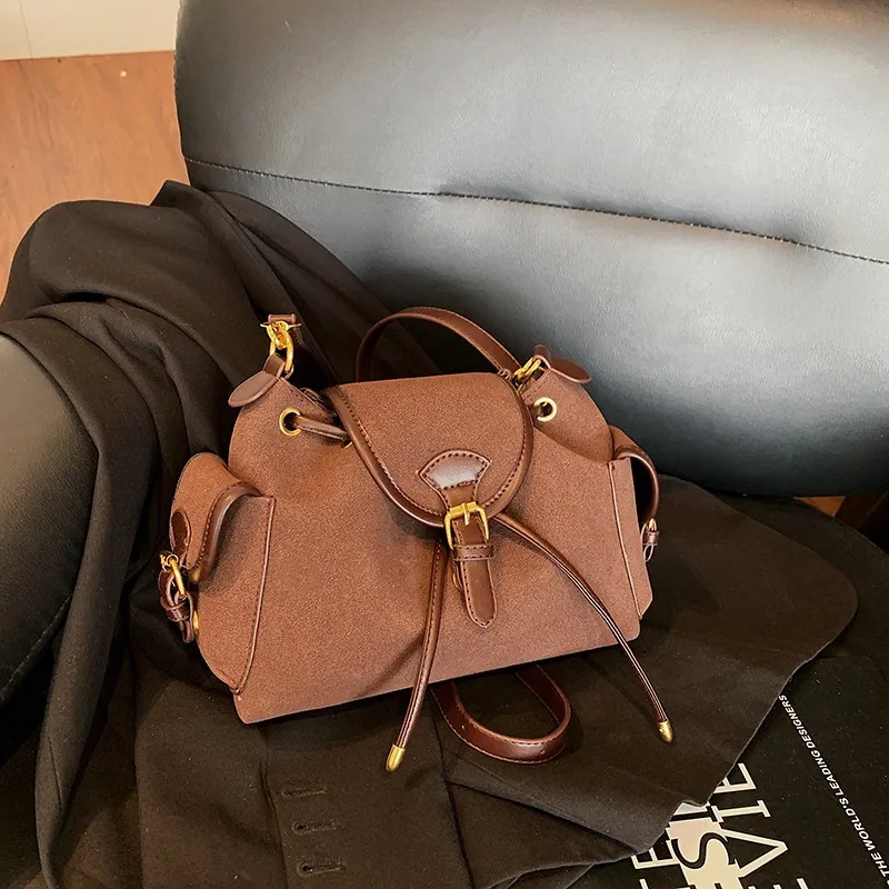 

Новая женская сумка для пригородных поездок, большая сумка первого слоя кофейного цвета, корейская версия портативного портативного материала большой вместимости, высококачественное ретро-сумка