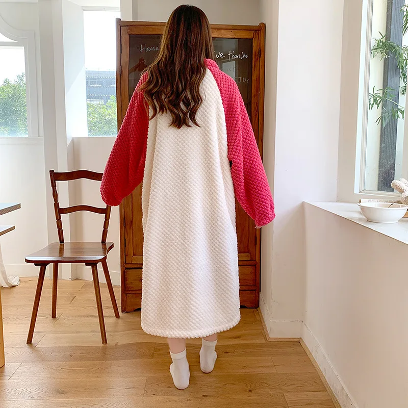 MINISO Strawberry Bear Thick Long Sleeping Skirt for Women, Autumn and Winter Coral Velvet Plus Large Cartoon Pajamas