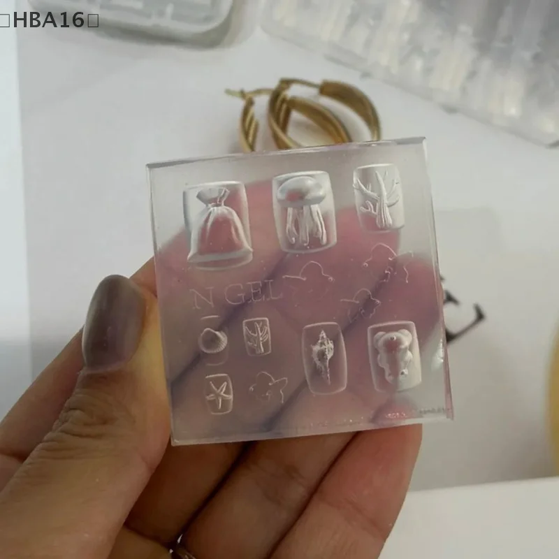 1 pz Conchiglia di mare Stella marina Pesce rosso Medusa Pesce Stampo per unghie in silicone 3D Estate Mare Medusa Stampo in silicone fai da te Stampo per nail art