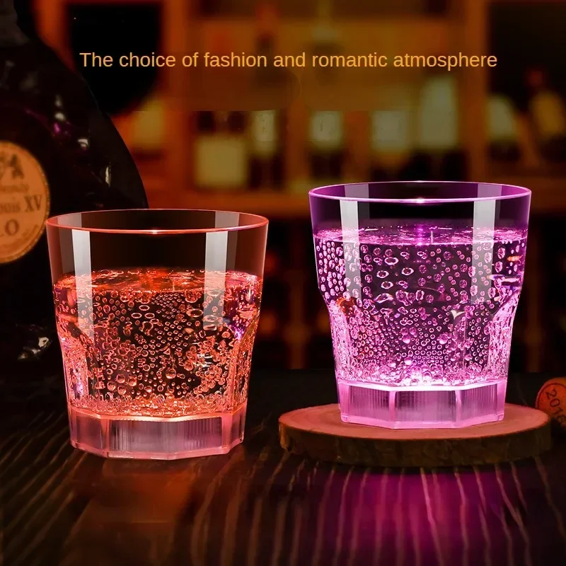 

LED Light-emitting Cup Wine Glass Glow in The Dark Cup Plastic Wine Glasses Into The Water Bright Wineglass Party Supplies