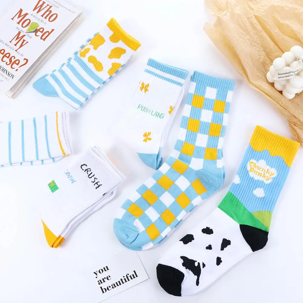 Women Sports Socks Black White Lattice Ice Cream Color Casual Cow Socks Cotton Hosiery Women Socks Cow Print