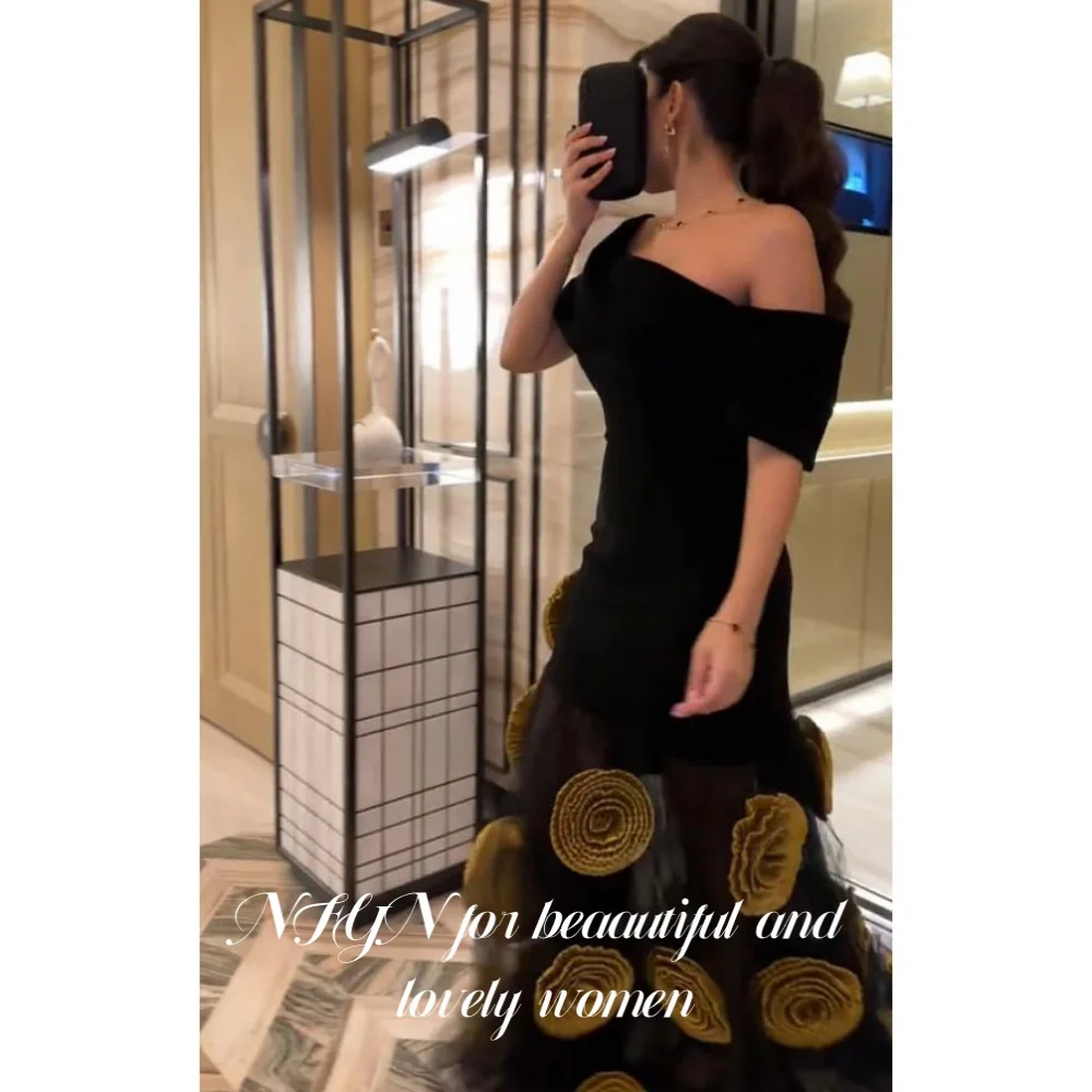 

NFYN Black Elegant Formal Gown Off Shoulder Pleating Prom Dresses Trumpet Ruched Evening Gowns for Woman robe de bal Customized