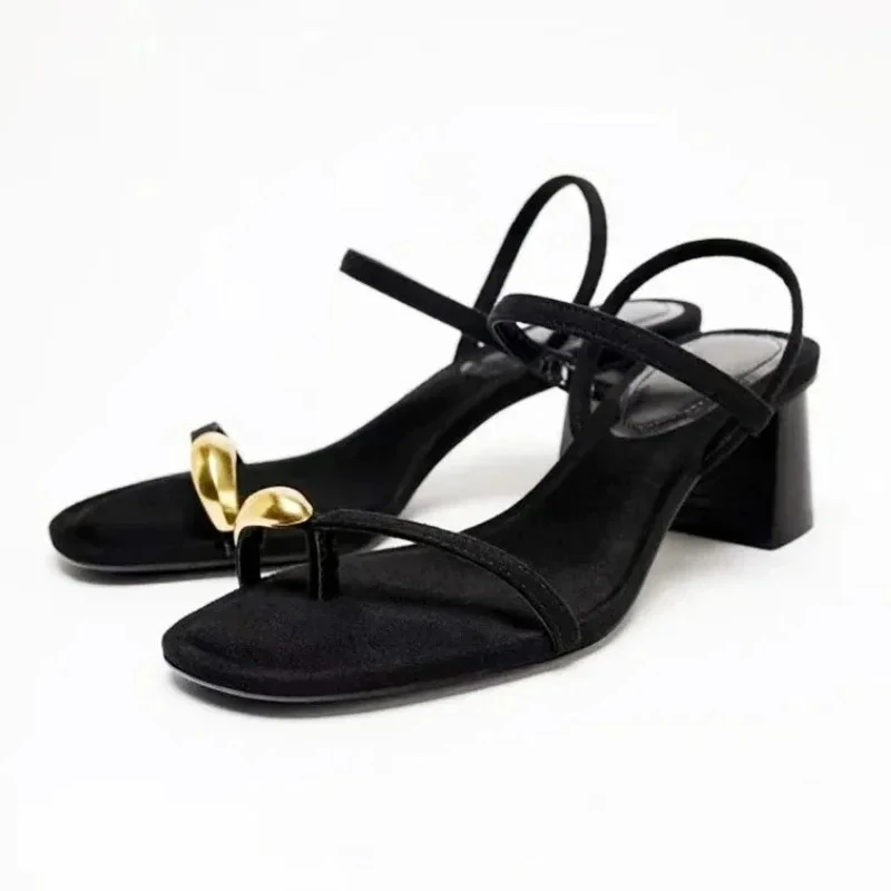 

Designer Chunky Heels Sandals Women Metal Decoration Sexy Split Toe Elegant High Heels for Ladies Summer Comfortable Women Shoes