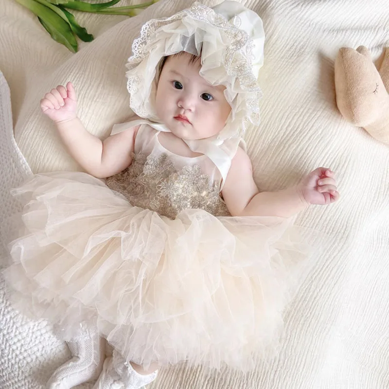 

Elegant Lace Appliqued Christening Gowns for Baby Girls Sleeveless First Communion Dresses Infant Toddler Baptism Outfits