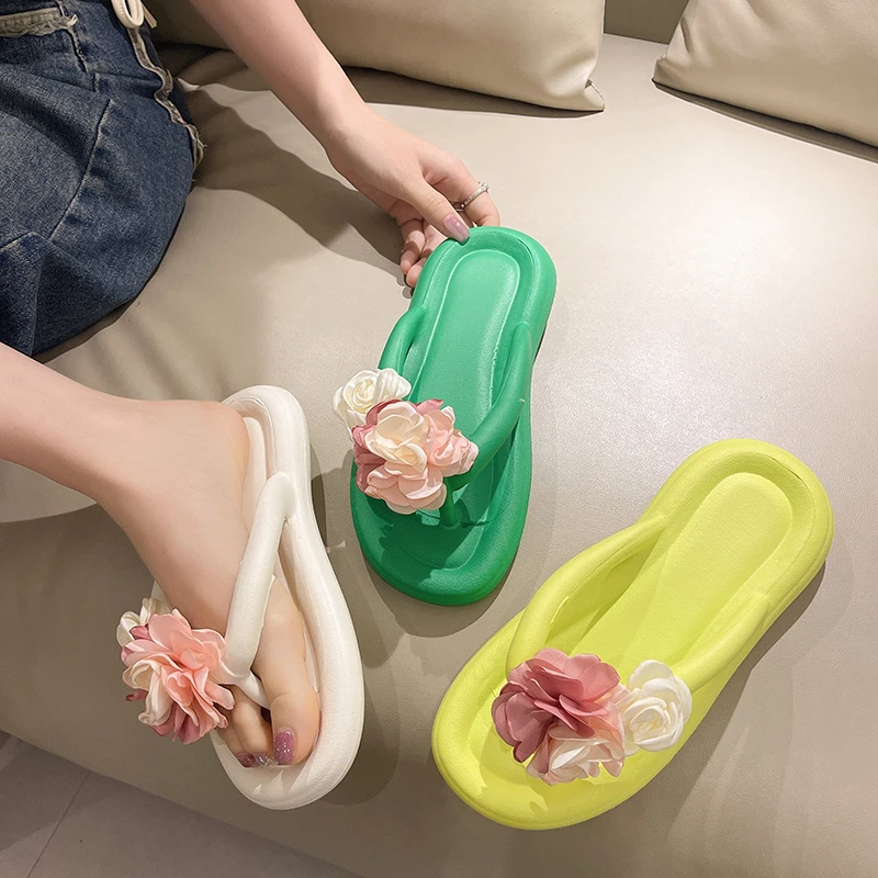 New Summer Flat Shoes for Women Fashion Flower Women\'s Casual Slippers Outdoor Slip on Light Women\'s Ladies Platform Flip Flops