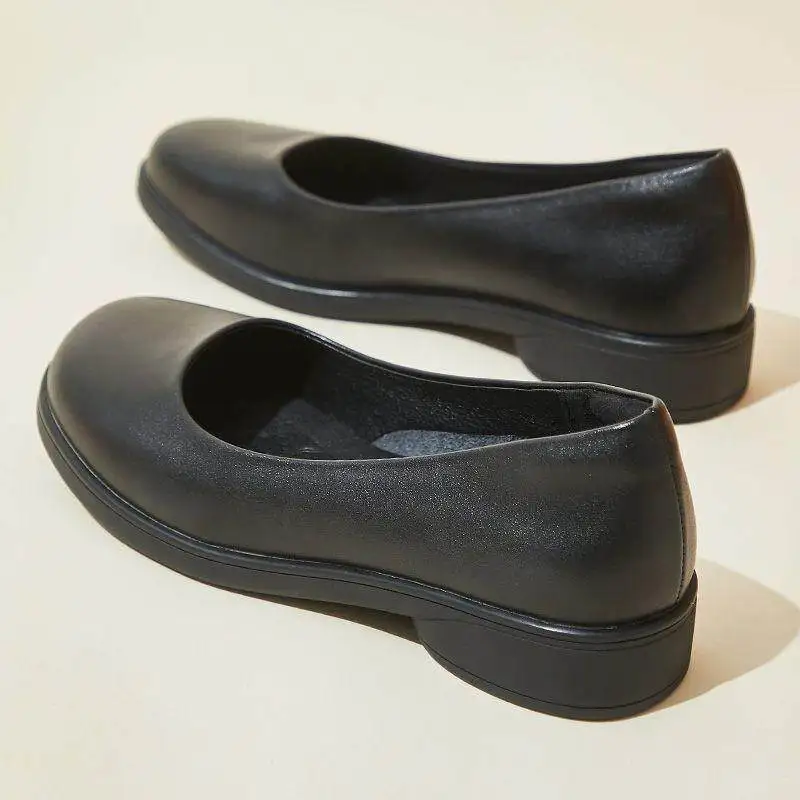 Women's round Toe Thick Heel 3cm Flat Bottom Leather Shoes Soft Bottom Work Shoes Black Slip-On Fashion Single Shoes