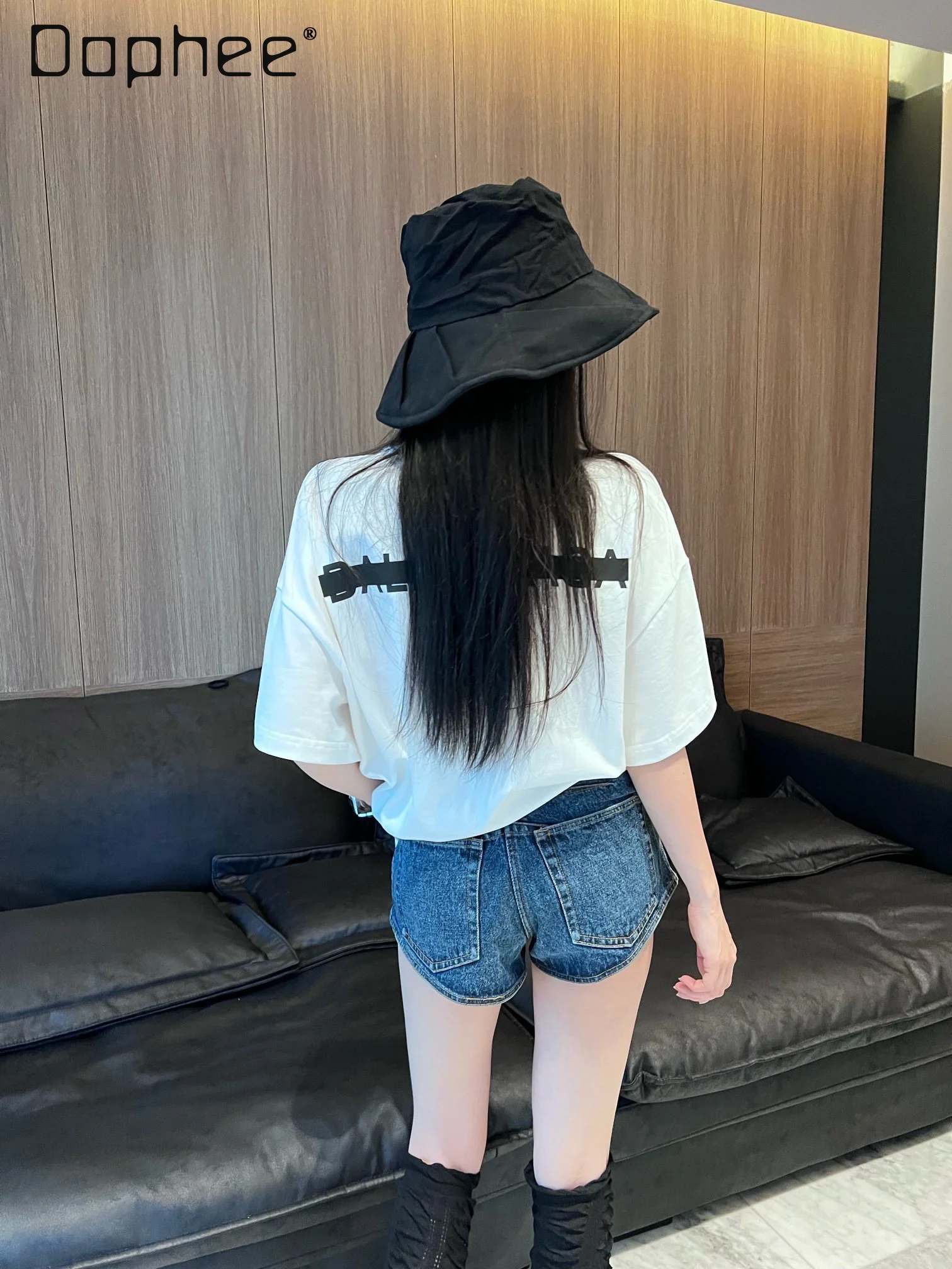 European Station Summer 2025 New Denim Spice Girls Sexy Shorts Women High Waist Slim Wide Leg Pants Y2K Fashion Booty Shorts