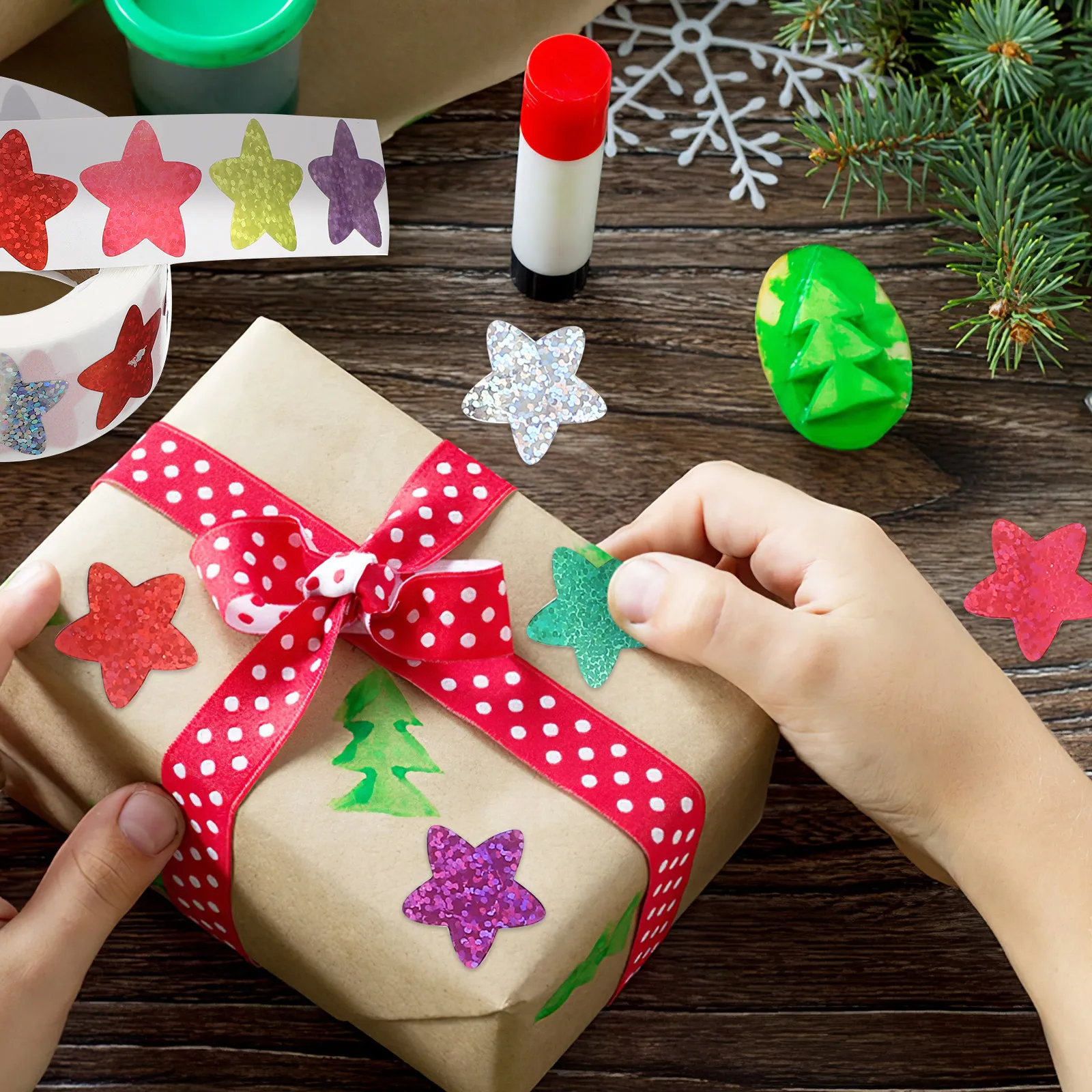 

4 Rolls Small Star Stickers Self Stick Reward Labels for Kids Teachers Behavior Management Gift Packaging Decor