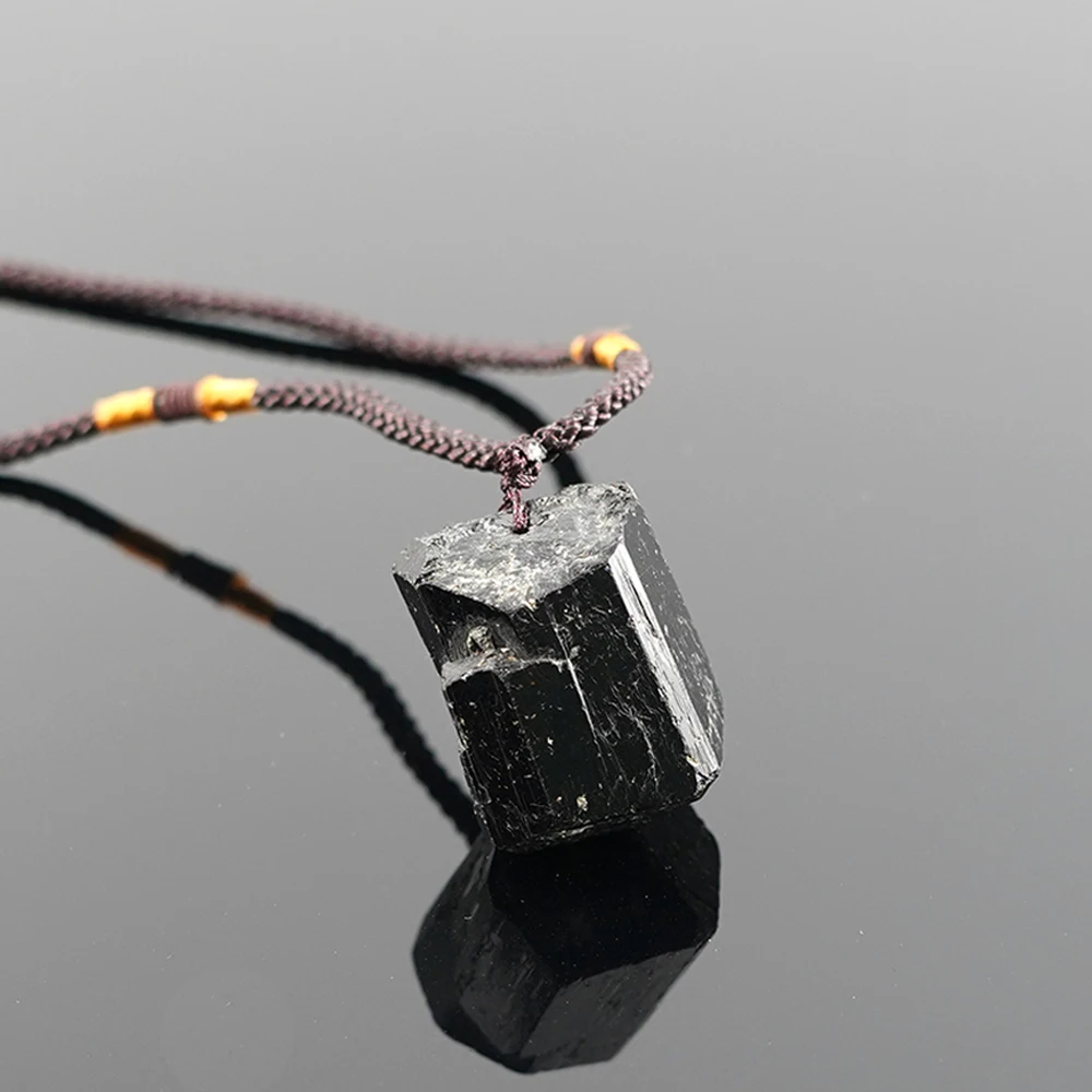 Natural Black Tourmaline Stone Necklace Pendant Black Stone Fashion Gift Natural Stone Tourmaline Original Man Pendant Random