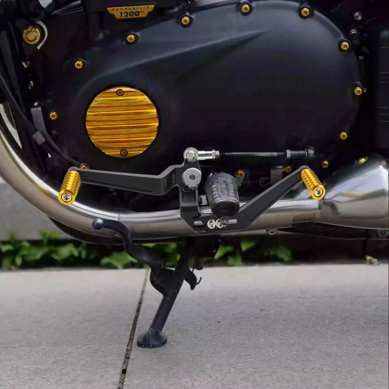 1 PC Motorcycle Adjustable Gear Change Shift Lever Shifter Pedals For Triumph Bonneville 1200 Bobber 2017-On Pegs Accessories
