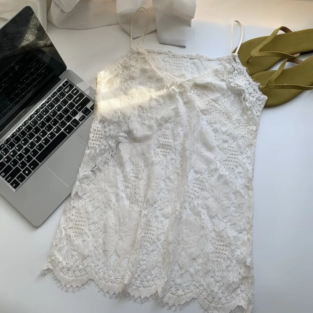 

Vacation Style Beach Wear Lace Camisole Skirt Sweet Loose Lace-edged Camisole Summer V-neck Sleeveless Top Beach