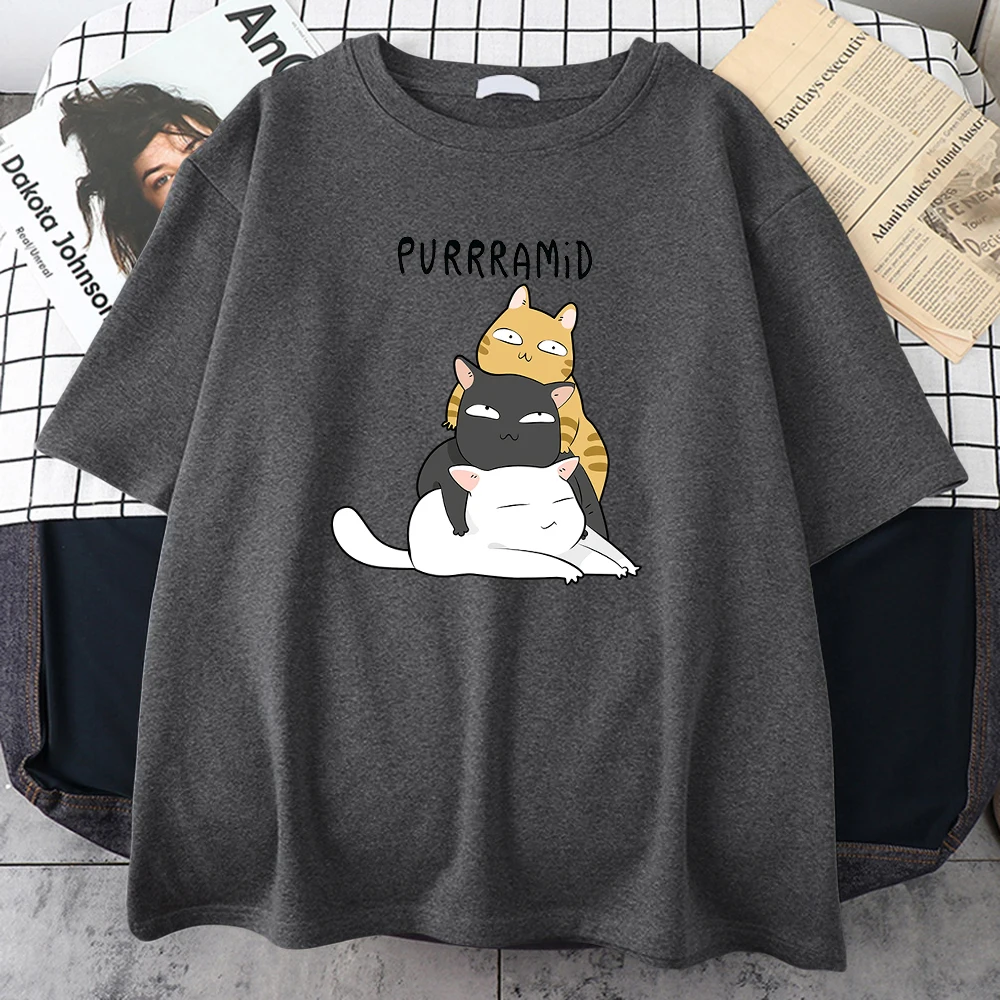 Three Cats Playing Pyramid Game Print Men Tshirt Short Sleeve Comfortable Teescotton Breathable Topsummer Street Clothes For Man