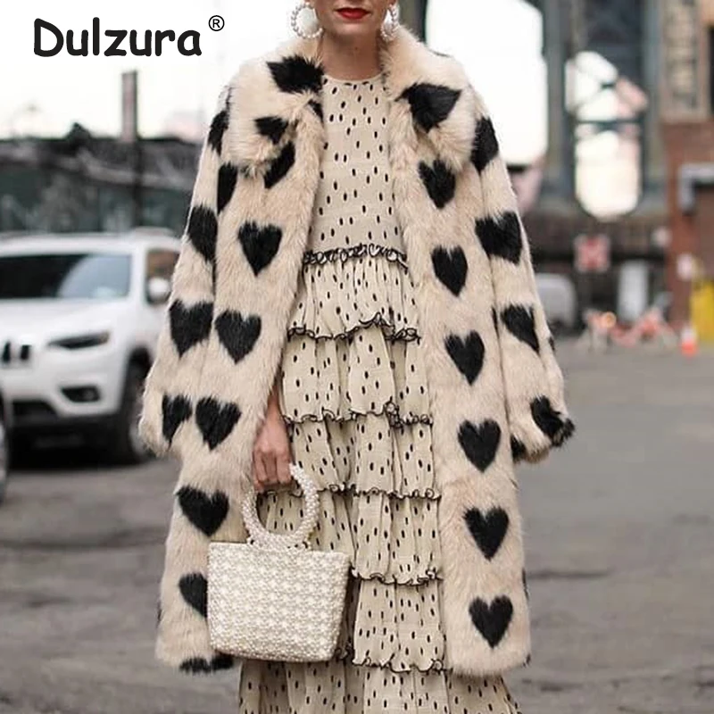 

Iconic Brand Love Heart Long Faux Fur Coat Women 2023 Winter Fashion Week Thick Warm Furry Fox Fur Jacket Plus Size 5XL Overcoat