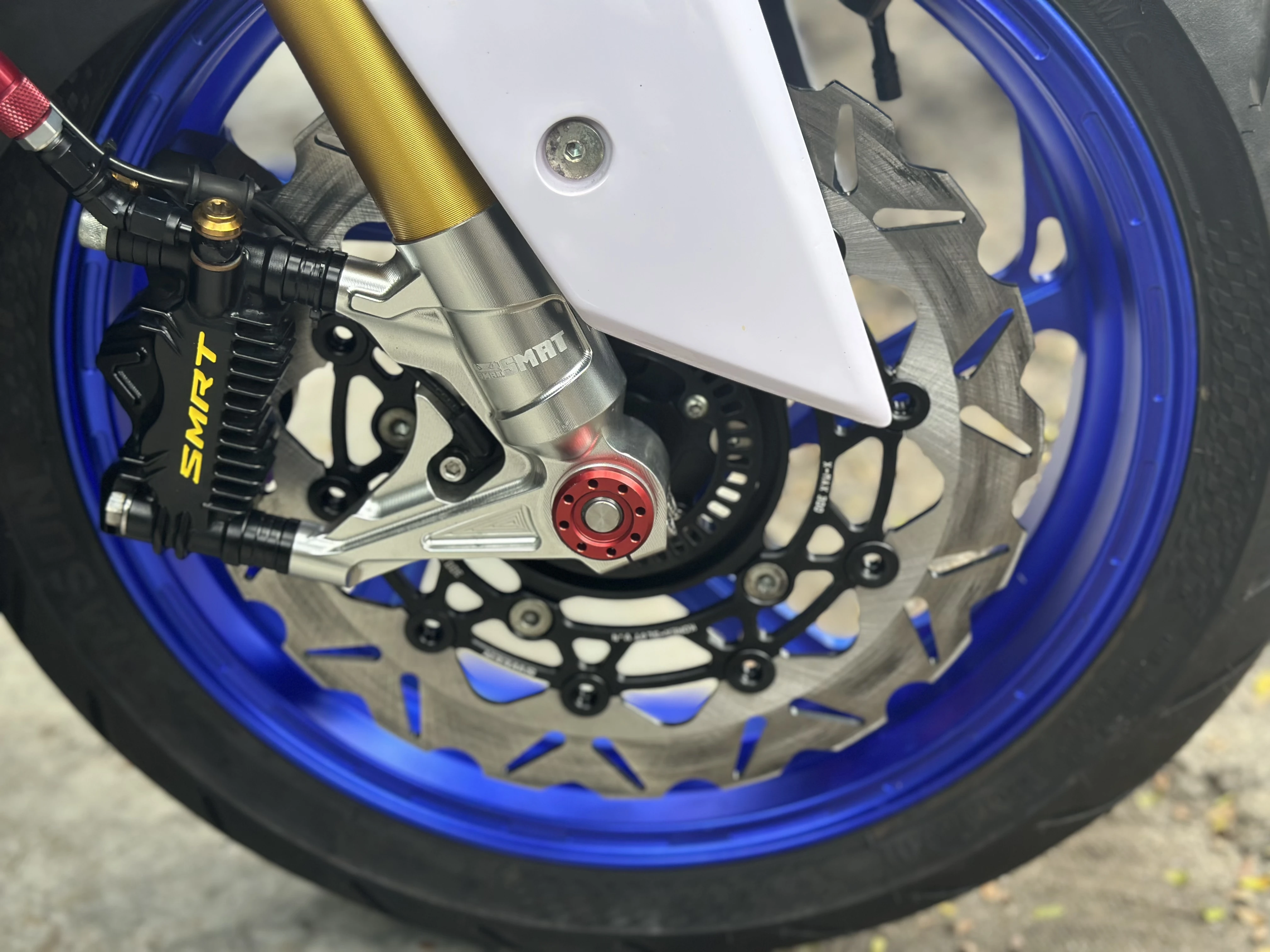 Disco de freno de motocicleta de 300MM, freno de Rotor de disco flotante de aleación de aluminio en forma de V para YAMAHA XMAX300 Xmax 300 2017-2023