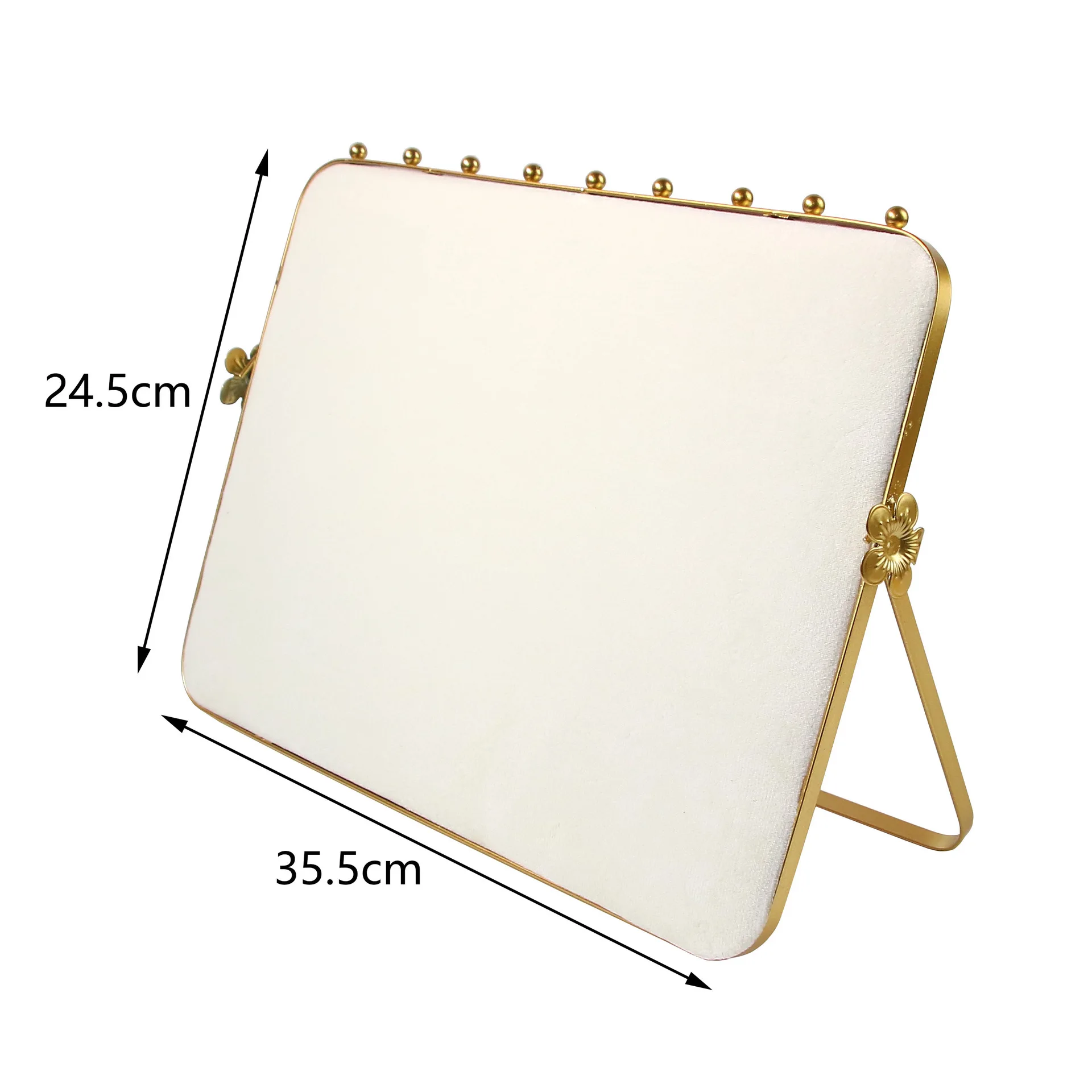 Kreative Kombination mit Schmuck regal Metall beige Wildleder Schmuck Ring Halskette Armband Anhänger Fenster Shooting Requisiten