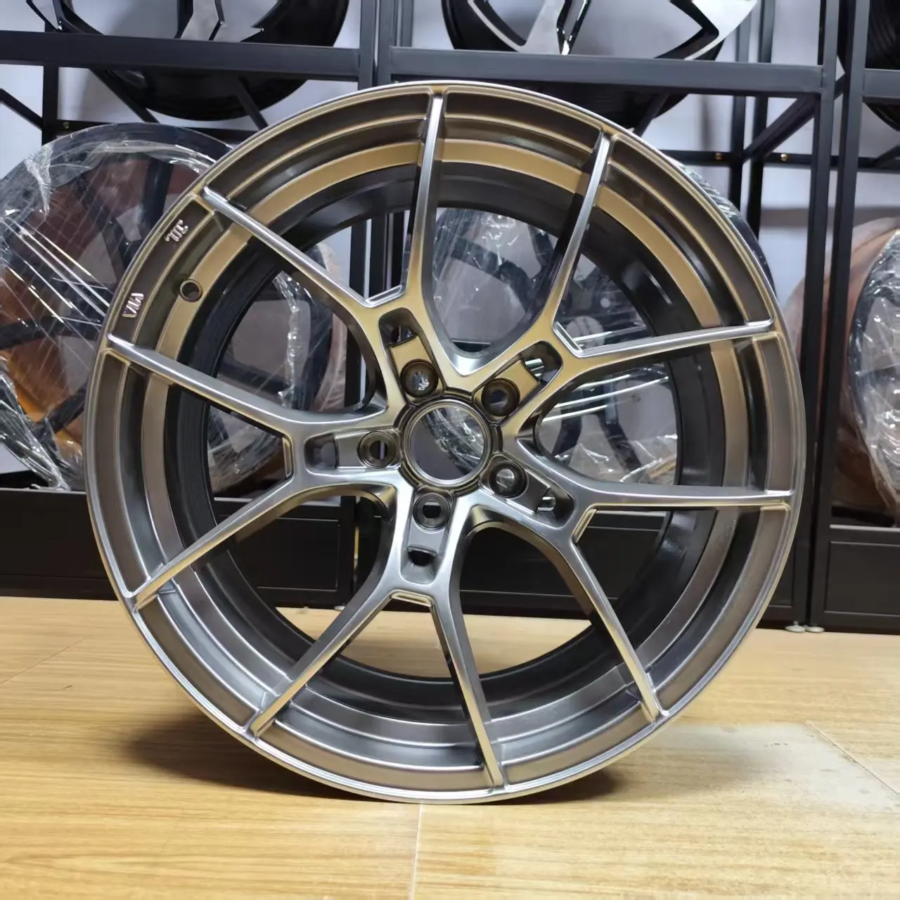 Cerchi in lega che forma il flusso da 16 17 18 19 pollici Ruote per auto da passeggeri durevoli ed eleganti di alta qualità