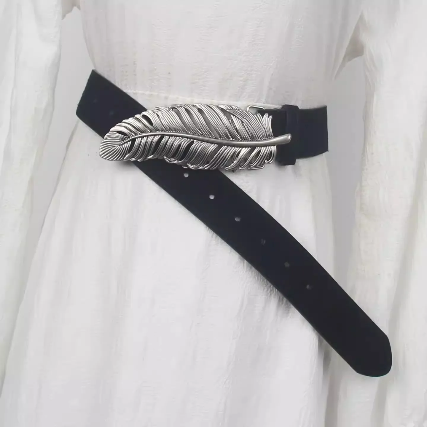 women's-vintage-leaf-buckle-black-leather-punk-corset-female-cummerbund-coat-waistband-dress-decration-wide-belt-j682