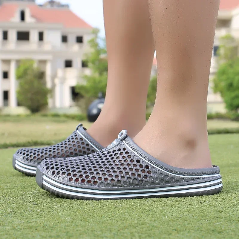 Nuevas sandalias de verano para exteriores, cómodas sandalias de piscina para hombre, zapatillas de ducha informales de tela para jardín y hogar para hombre