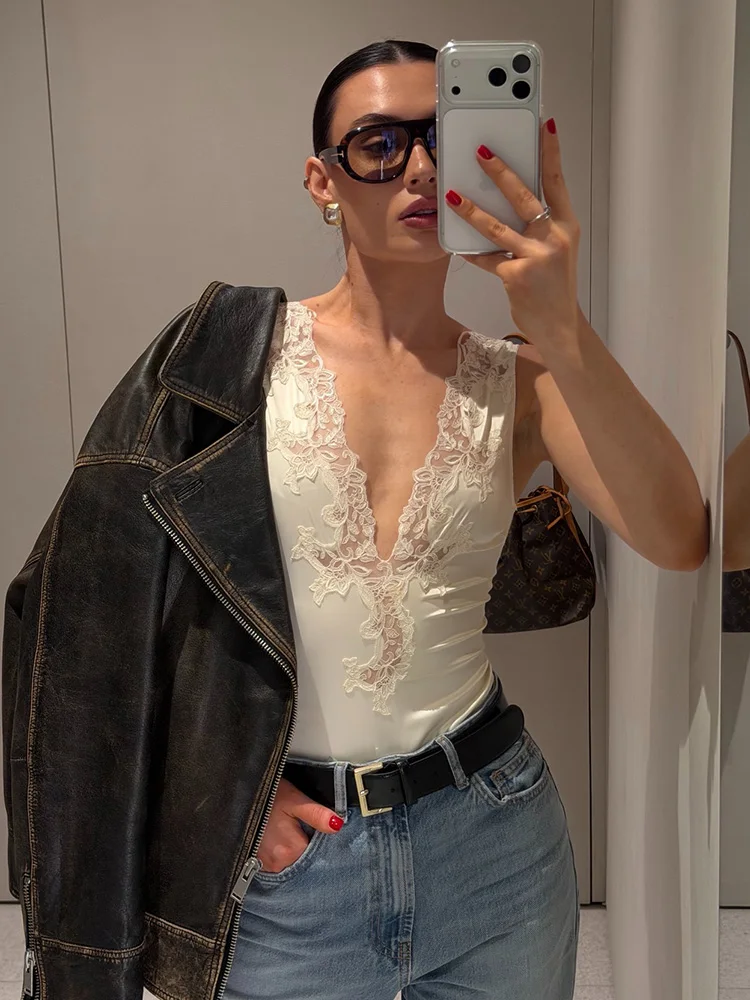 

HH Women Fashion​V-Neck Lace Satin Texture Solid Slim Jumpsuit Summer Female Elegant Sexy Backless Sleeveless 2026 Jumpsuit