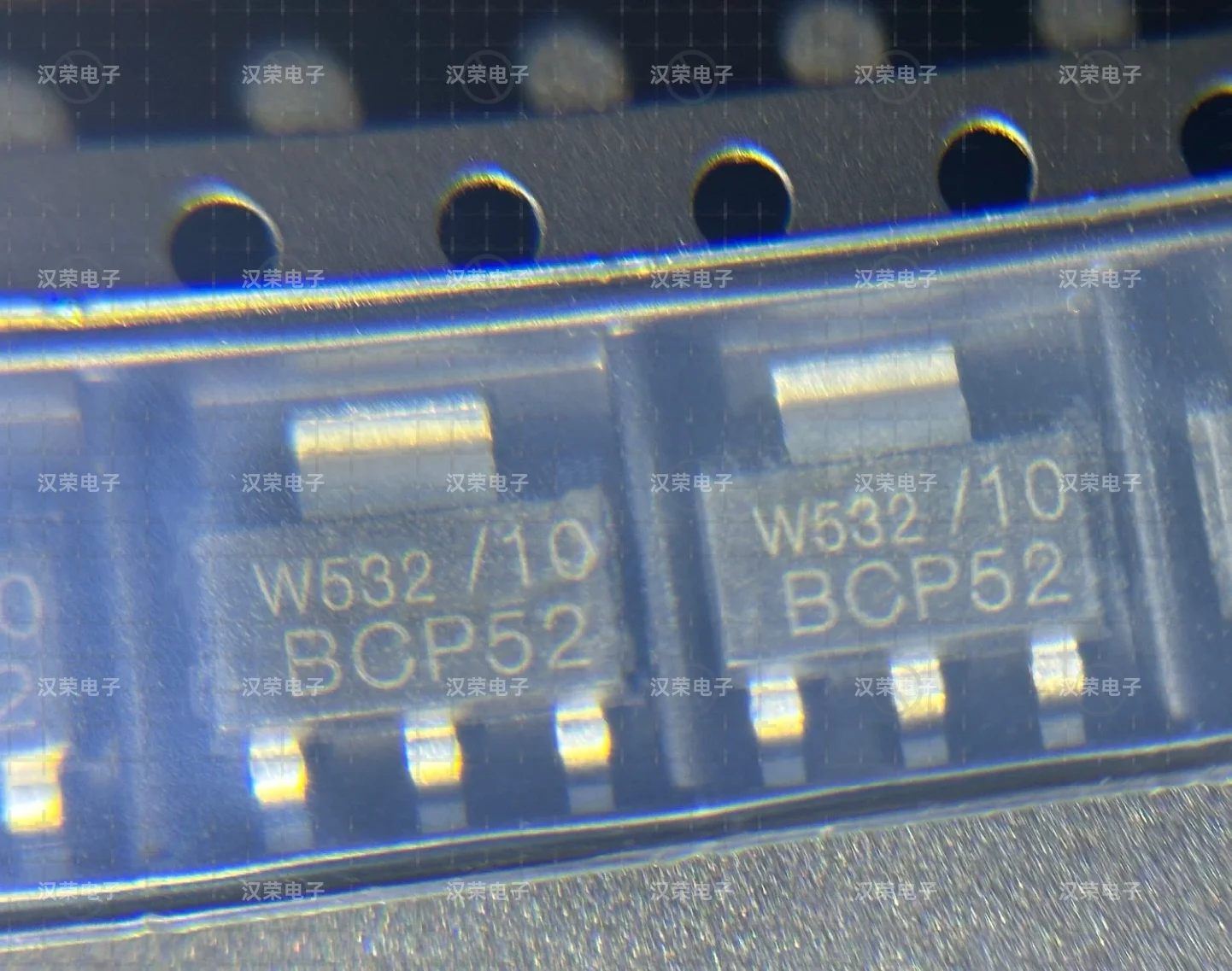 BCP52-10  BCP52-10,135   silk screen BCP52 10    TRANS PNP 60V 1A   SOT-223  New and Original In Stock
