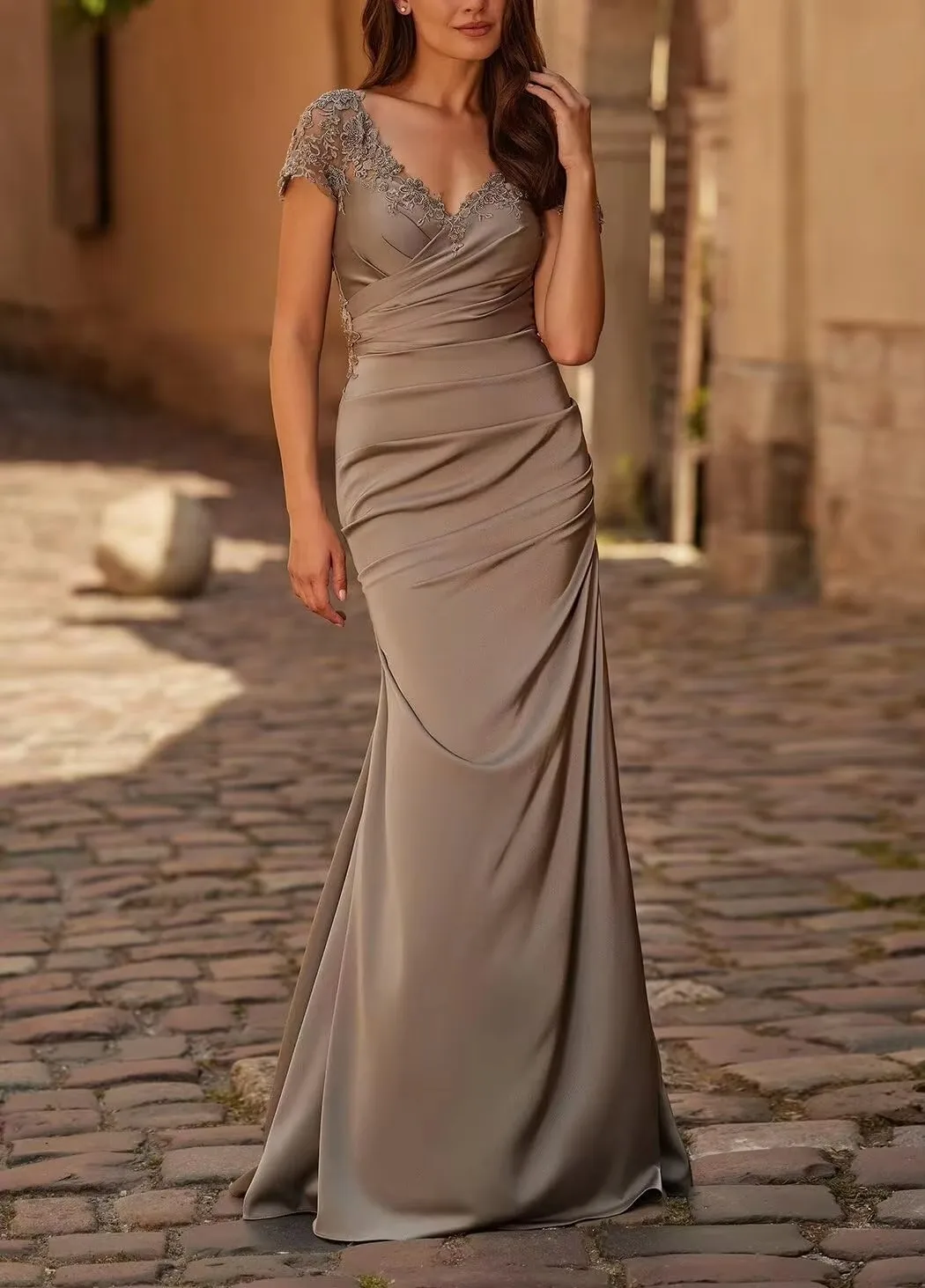 Vintage Gray Mermaid Mother of The Bride Dress for Women Ruched V Neck Lace Appliques Long Satin Formal Evening Party Gown