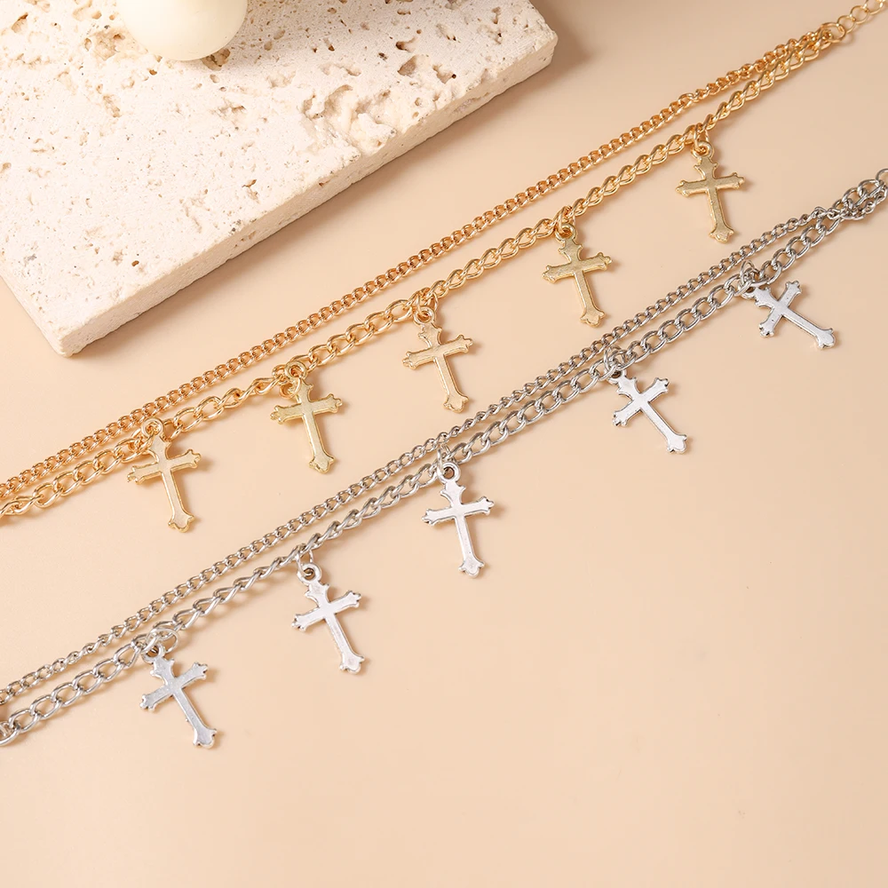 Aihua Gothic Goldfarben Kreuz-Anhänger Halskette für Frauen Choker Punk Metall Kurze Schlüsselbeinkette Schmuck Y2K Accessoires – Detail 2