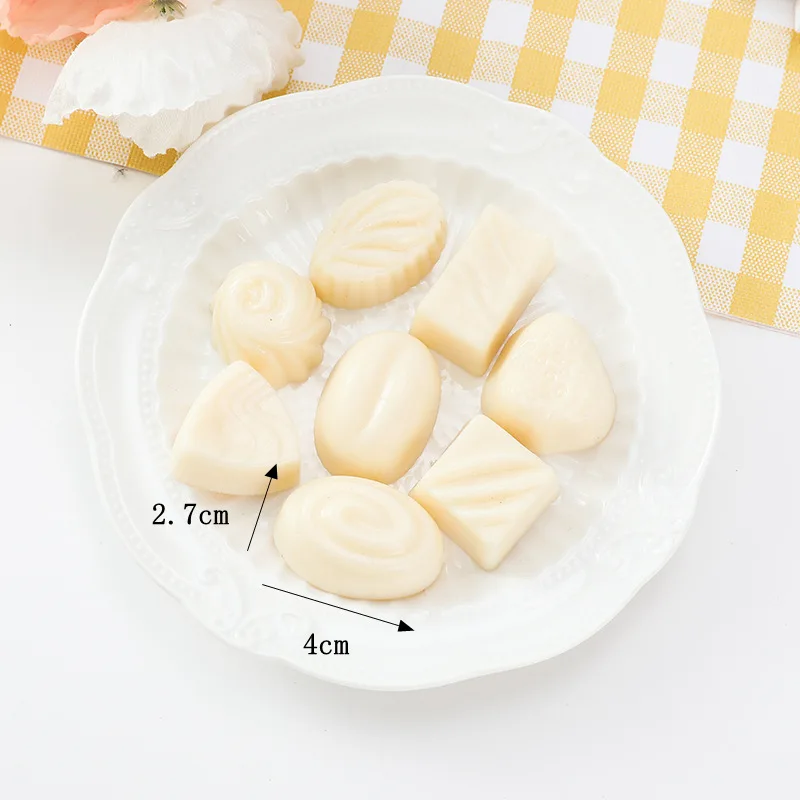 Simulierte reine schwarze Schokolade, Haselnuss, Weiß, Braun, Rumgeschmack, Dessertladen, Bäckerei, Café-Display, gefälschte Lebensmittel 8 Stück/Set – Detail 6