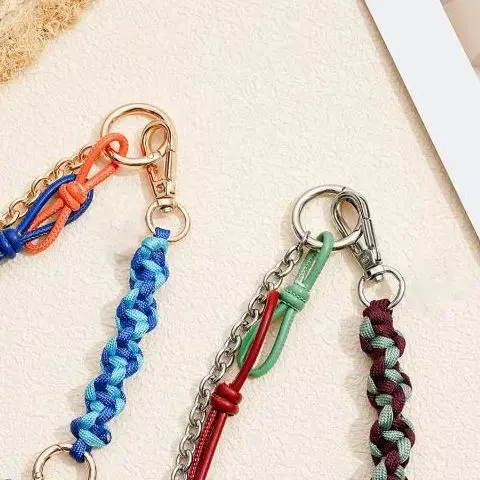 حقيبة عالية الجودة معلقة من الجلد PU مصنوعة يدويًا بحبل تجديل سلسلة حقيبة نسائية للشمس ملحقات تزيين معلقة