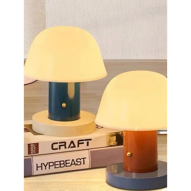 

USB-зарядка в виде гриба, портативная сенсорная лампа в скандинавском стиле ретро, декоративная атмосфера, настольный прикроватный ночник для спальни