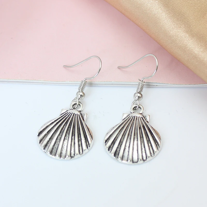 Vintage Silver Color Big Ocean Personality Metal Shell Dangle Earrings for Women Retro Jewelry Accessory Wholesale Girl Gift