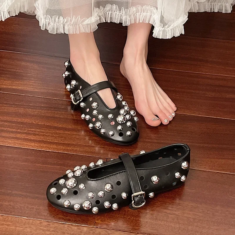 

Новые туфли на плоской подошве с заклепками и круглой головкой, оранжевые кожаные сандалии с пряжкой, балетки, серебряные полые туфли Мэри Джейн, сумка для ключей с помадой