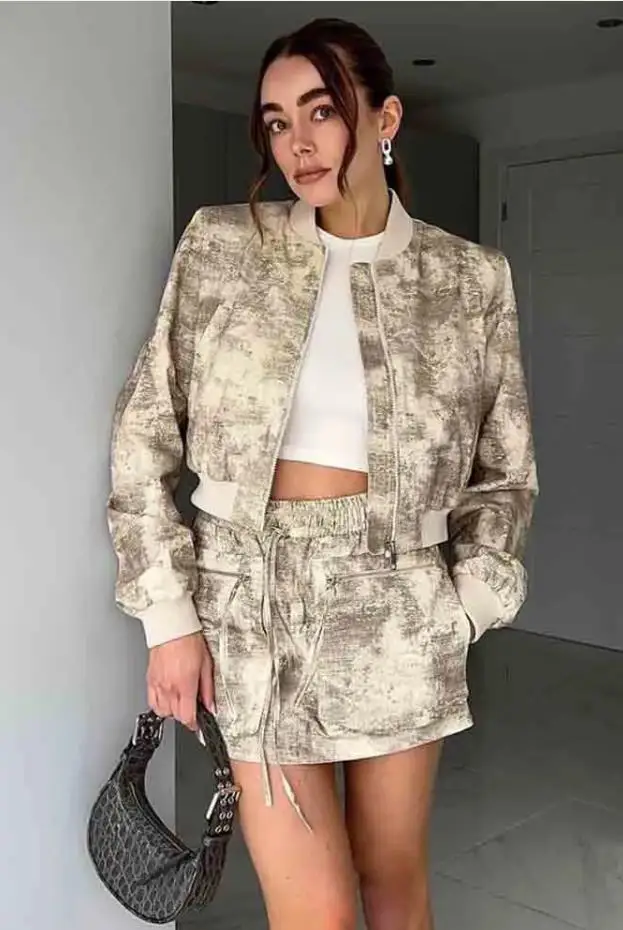 Spring and Autumn Fashion Printed Short Jacket Women\'s Retro Long Sleeve Pocket Coat Casual