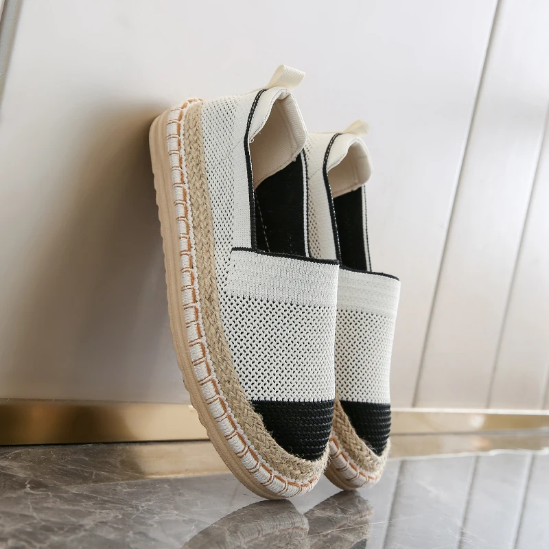 

Mom Shoes Lightweight Comfortable Sneakers for Travel Beach & Daily Wear Thoughtful Gift for Moms 2025 Summer Soft Mesh Slip-On
