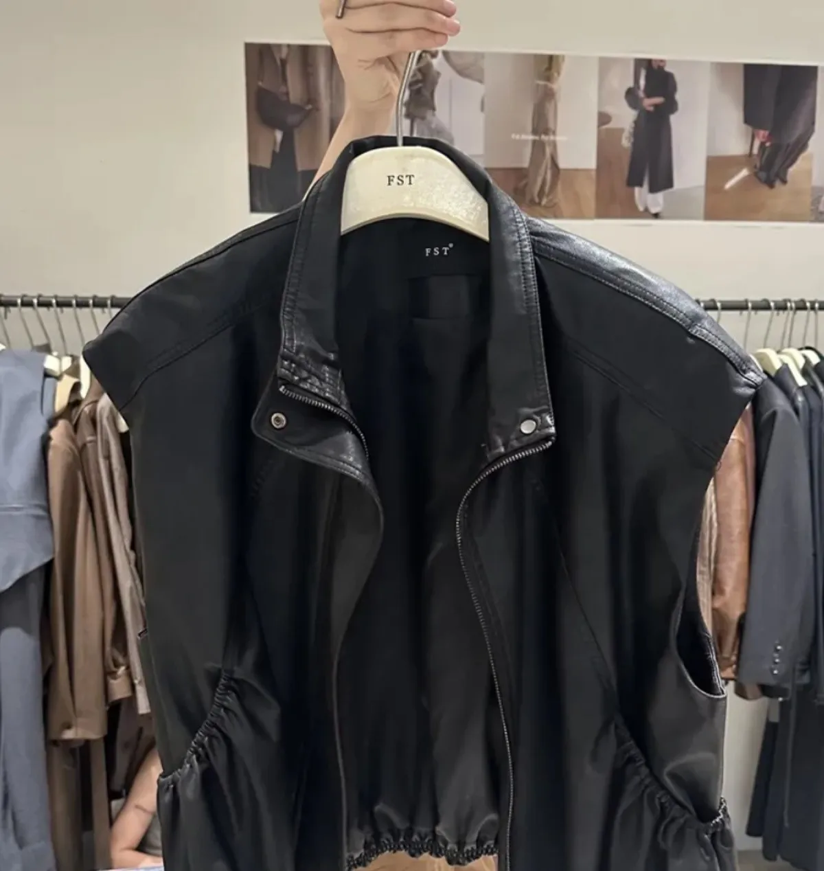 

Жилеты Жилеты Тонкий женский жилет без бретелек Летний открытый вязаный укороченный минималистичный дышащий гибкий Kawaii Милый милый современный ПР