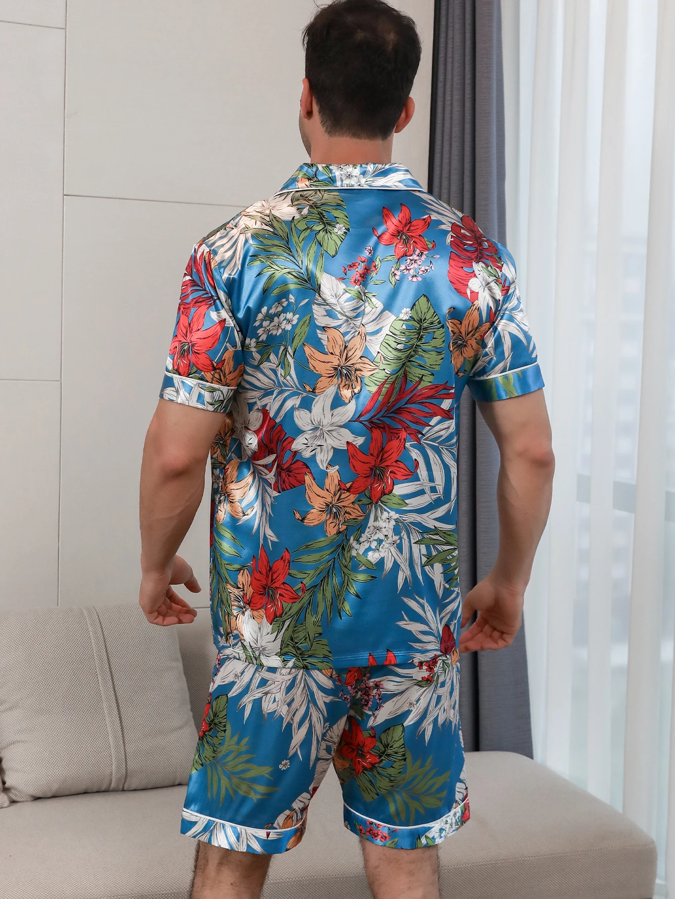 Two piece sets for men's pajamas summer short sleeved shorts leaf pattern printed home clothing sleepwear set