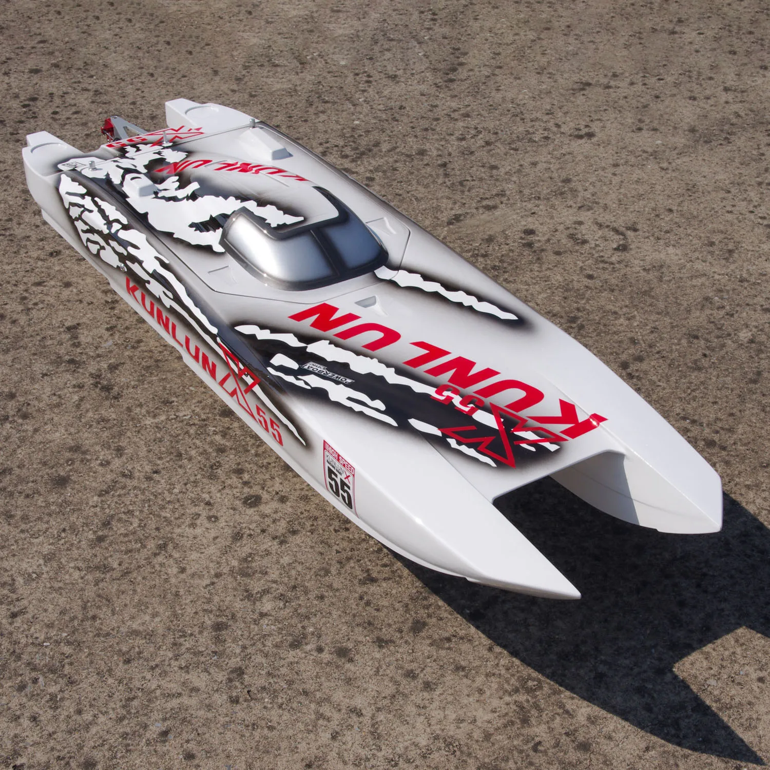 DTRC X55 قوارب سباق عالية السرعة للتحكم عن بعد 110 كم/ساعة RC قارب نموذج مقاوم للماء