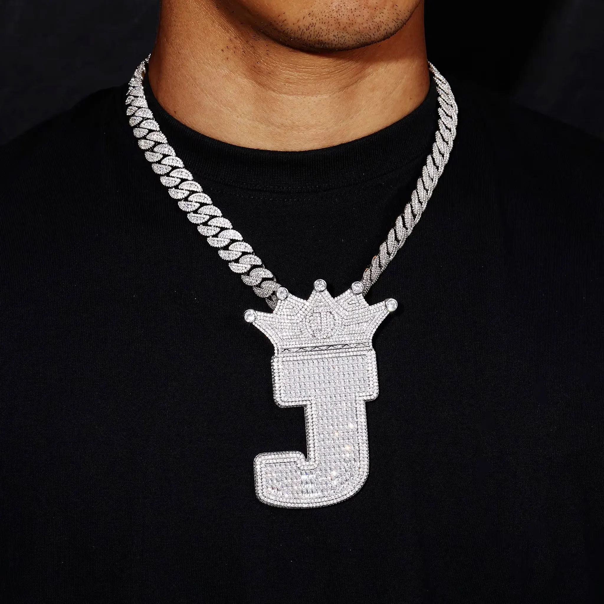 

Rectangular J letter pendant with crown, men's customized name large pendant necklace jewelry,birthday commemorative gift